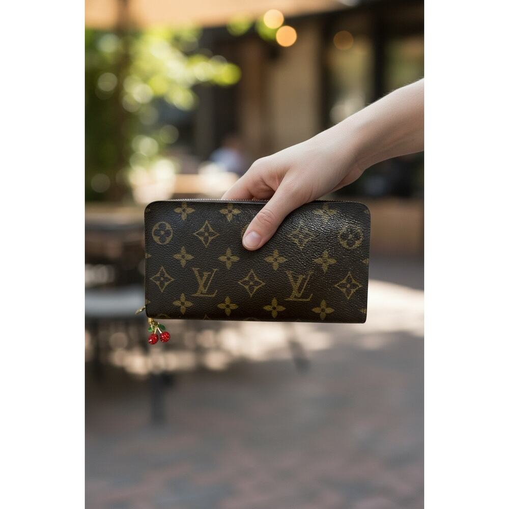 Louis Vuitton Long Zip Around Wallet